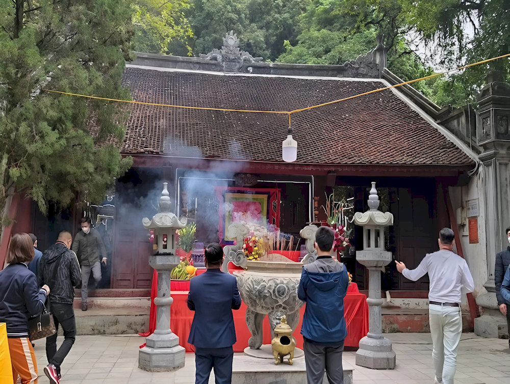 The communal courtyard is a place where pilgrims gather 